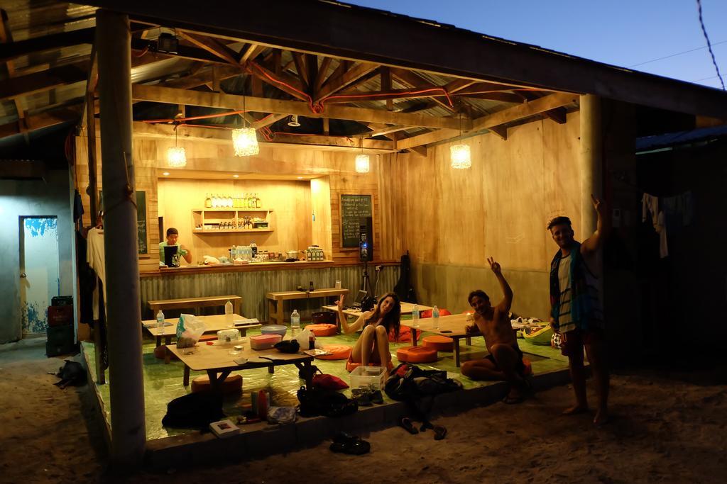 Malapascua Budget Inn Mbi Dive Center Kültér fotó